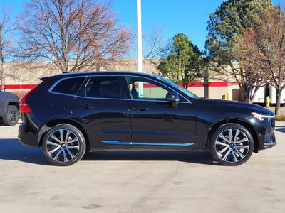 2023 Volvo XC60 B5 Ultimate Bright Theme