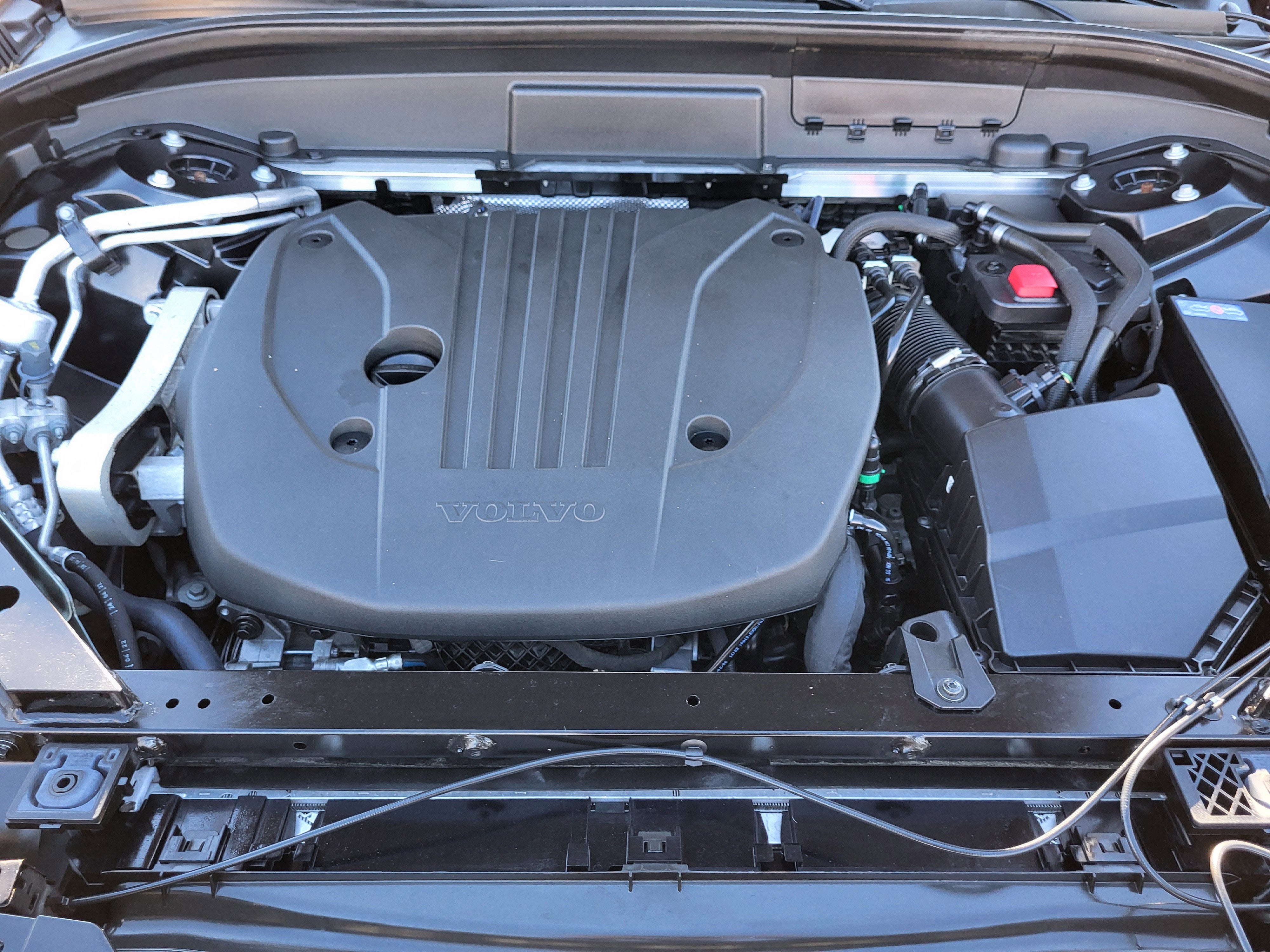 2023 Volvo XC60 B5 Ultimate Bright Theme