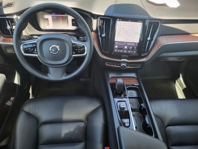2024 Volvo XC60 B5 Plus Dark Theme