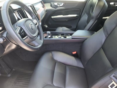 2024 Volvo XC60 B5 Plus Dark Theme