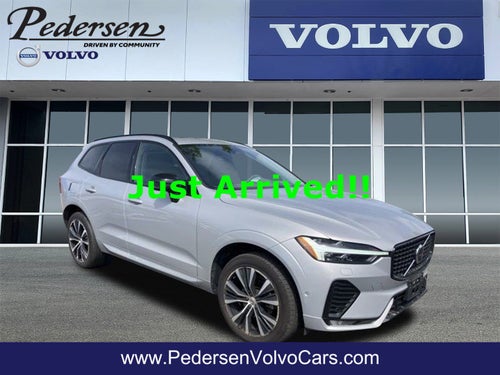2023 Volvo XC60 B5 Ultimate Dark Theme