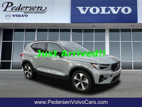 2026 Volvo XC40 B5 Plus