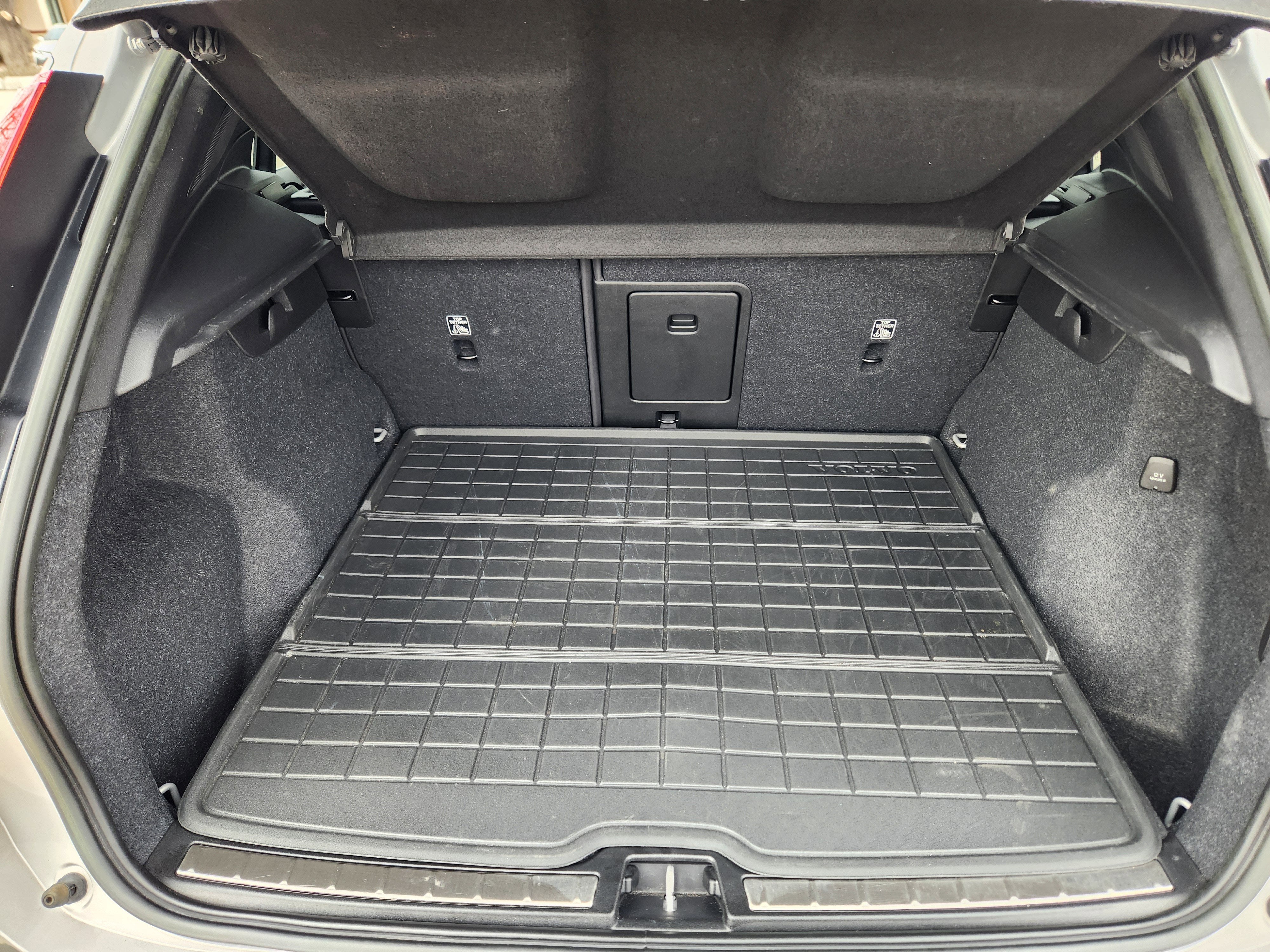 2023 Volvo XC40 Ultimate