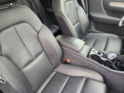 2023 Volvo XC40 Ultimate