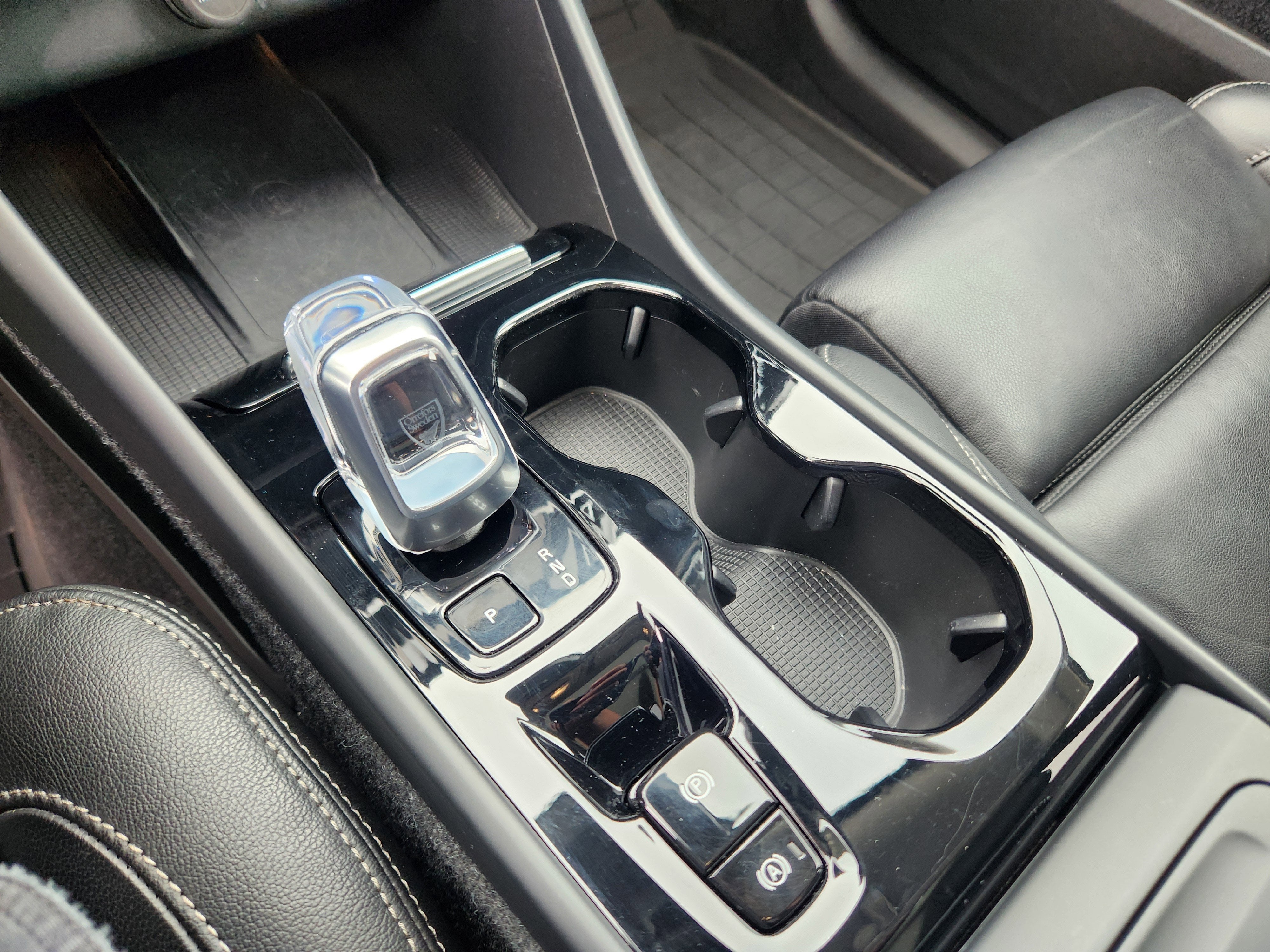 2023 Volvo XC40 Ultimate