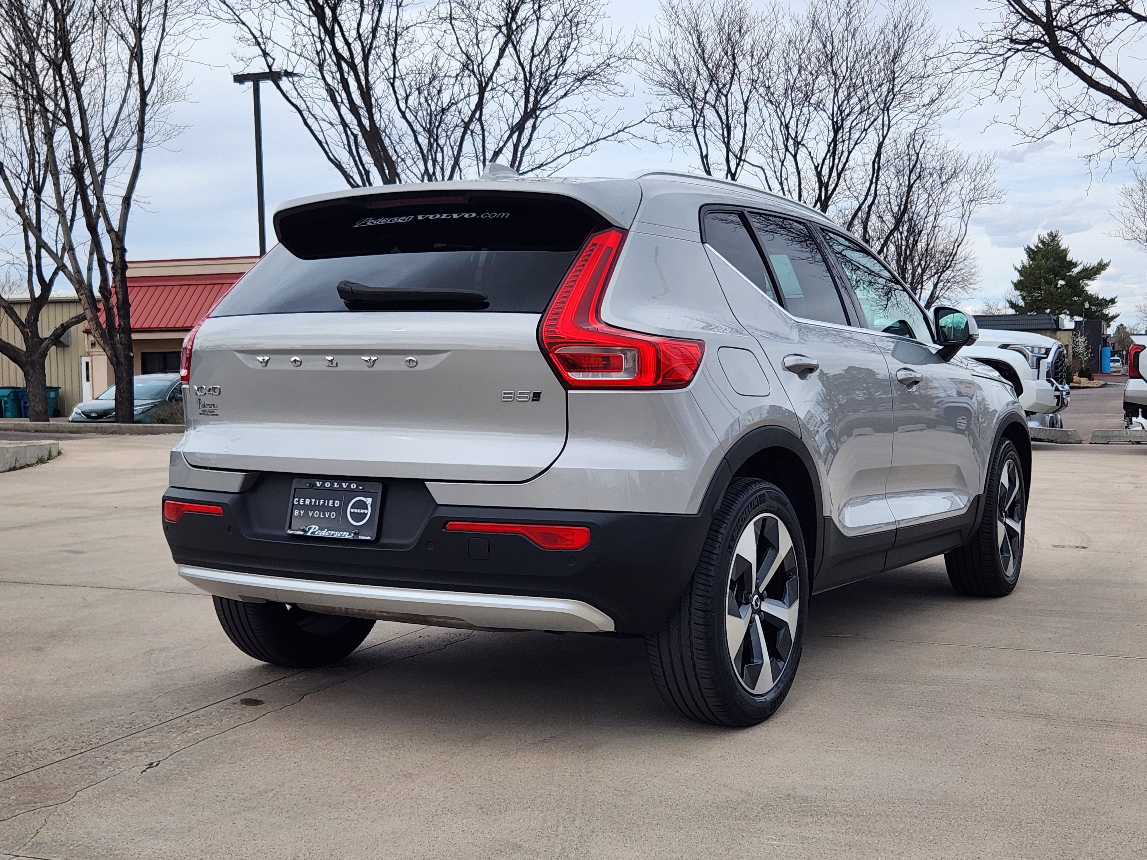 2023 Volvo XC40 Ultimate