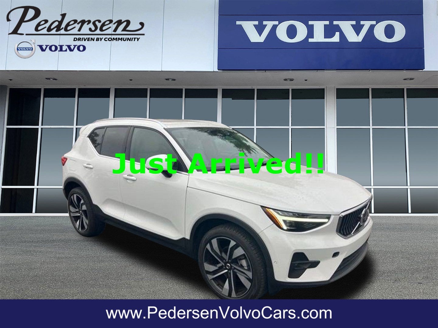 2024 Volvo XC40 Ultimate
