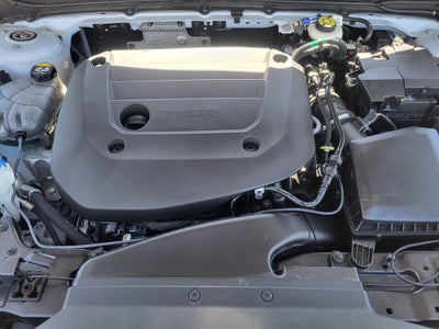 2024 Volvo XC40 B5 Plus Dark Theme