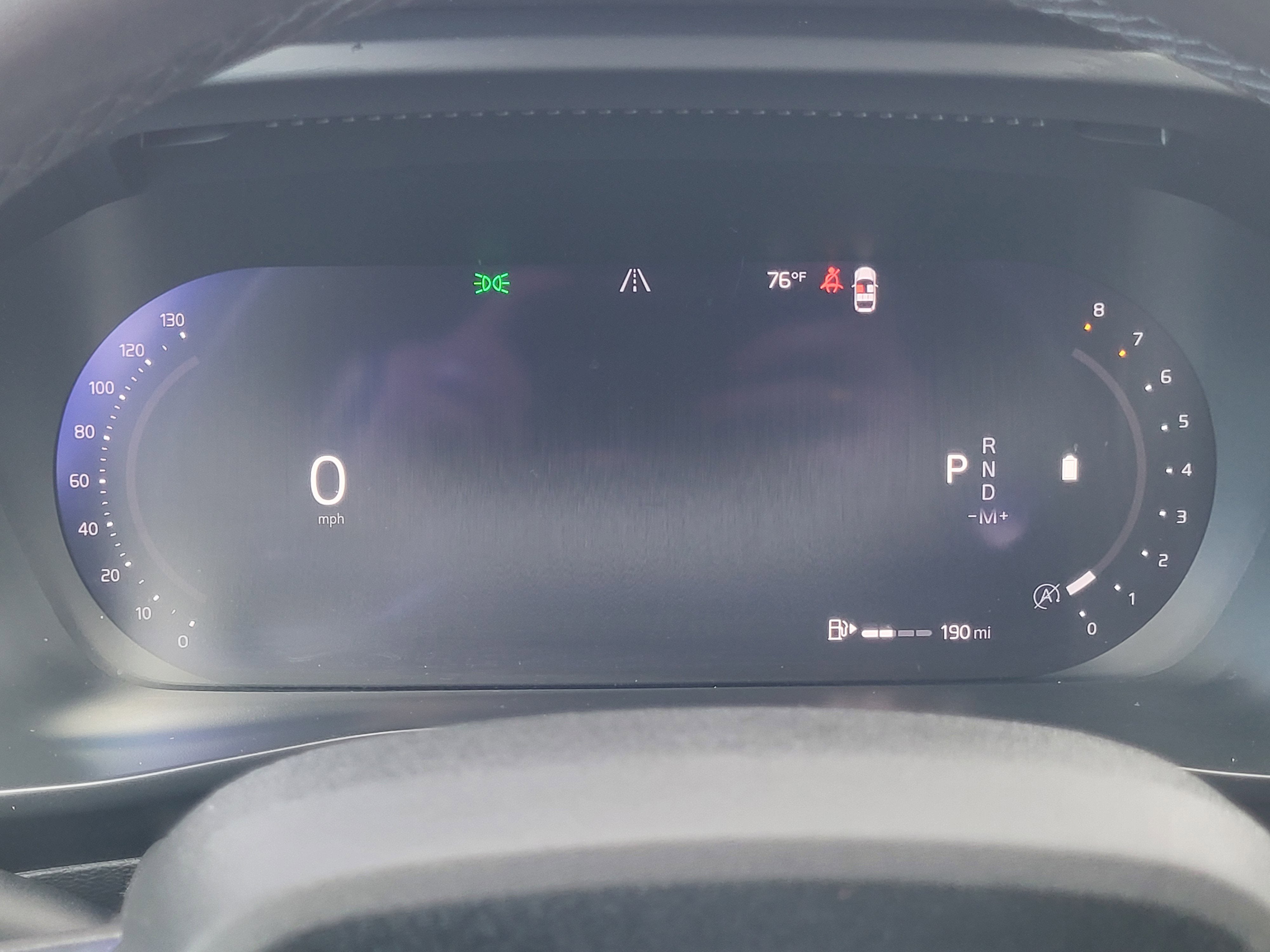 2024 Volvo XC40 B5 Plus Dark Theme