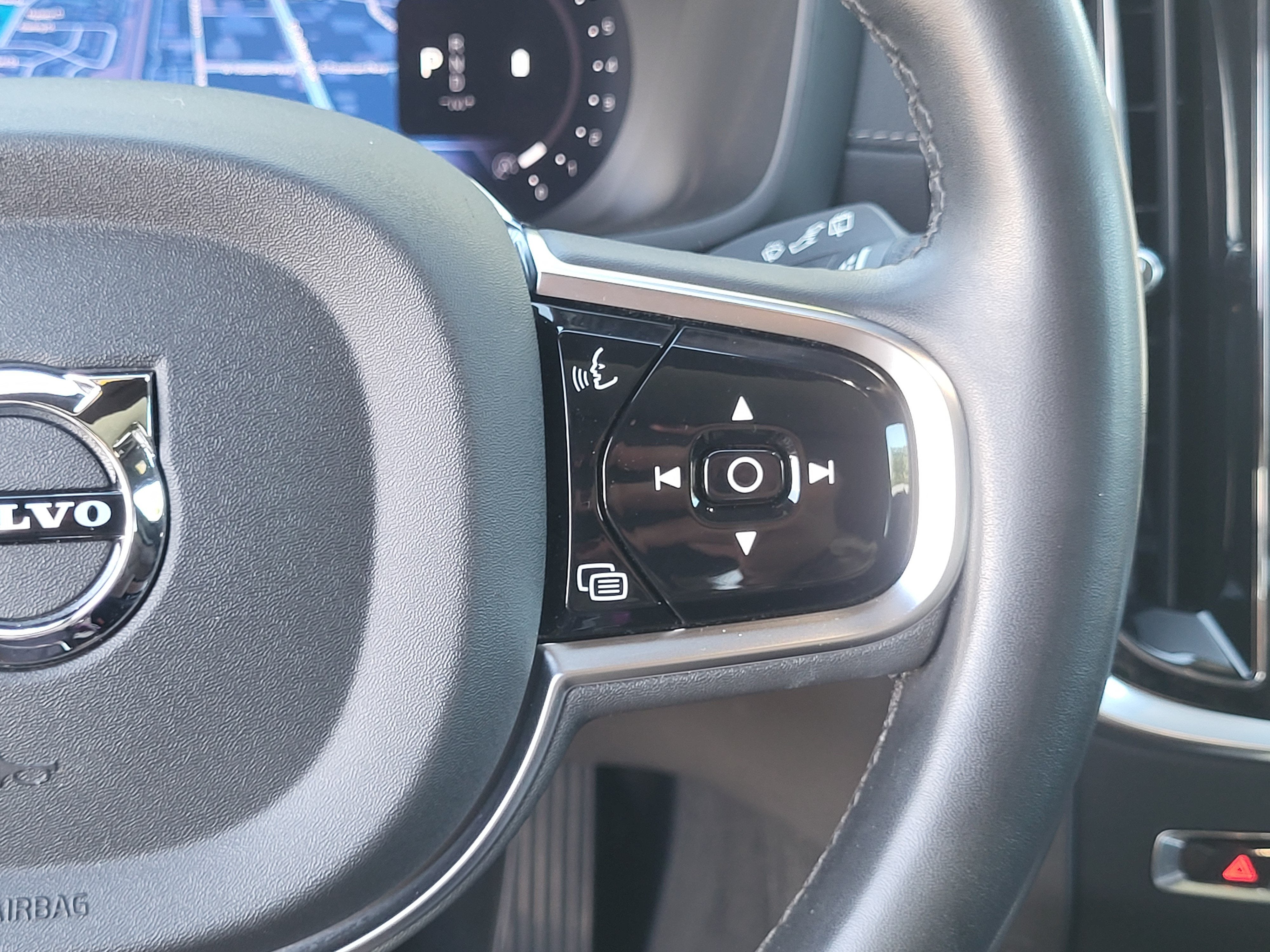 2024 Volvo V60 Cross Country Ultimate