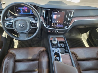 2024 Volvo V60 Cross Country Ultimate