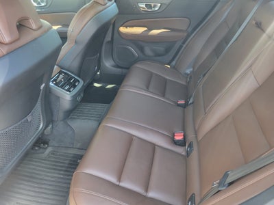 2024 Volvo V60 Cross Country Ultimate