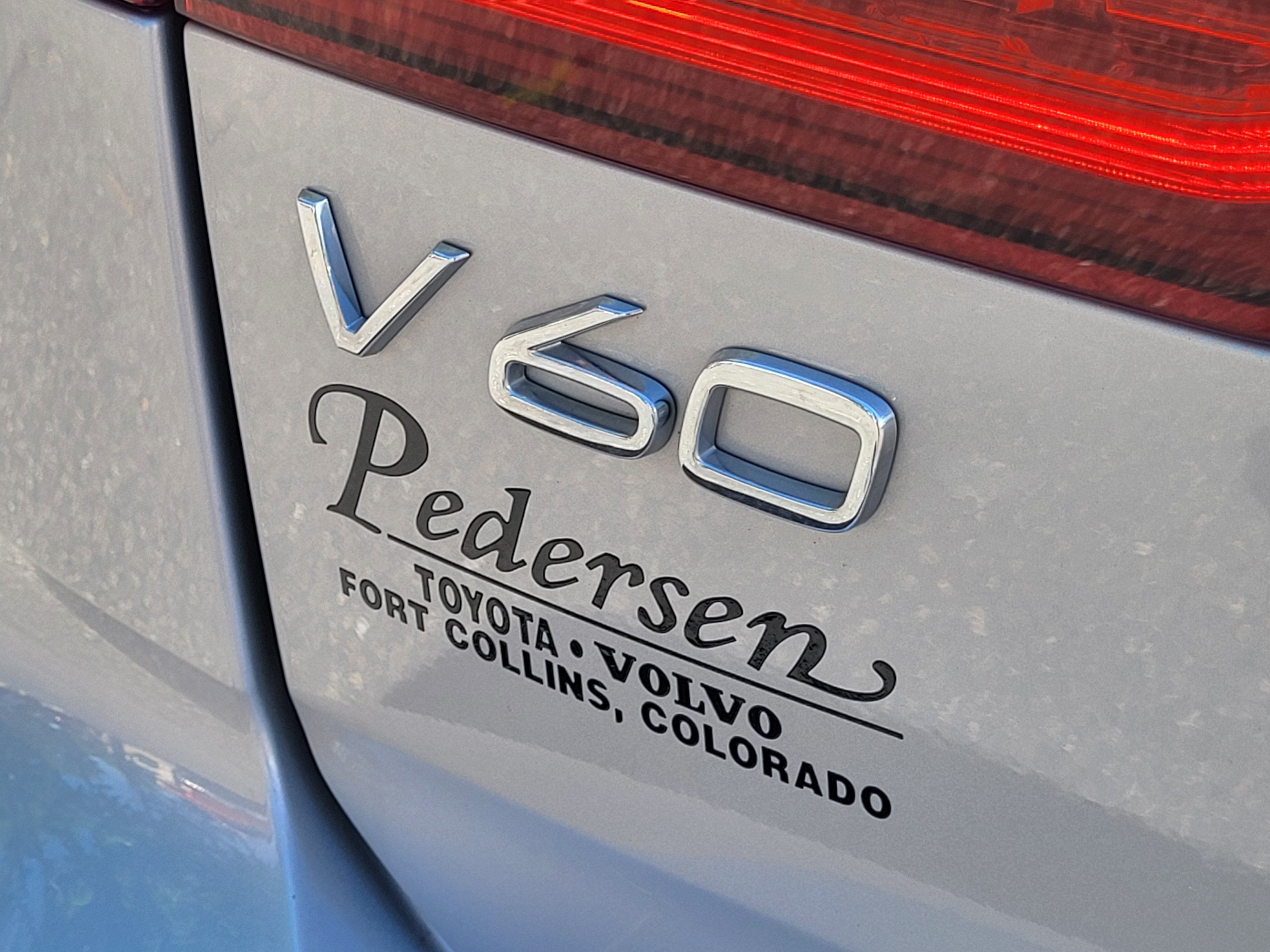 2024 Volvo V60 Cross Country Ultimate