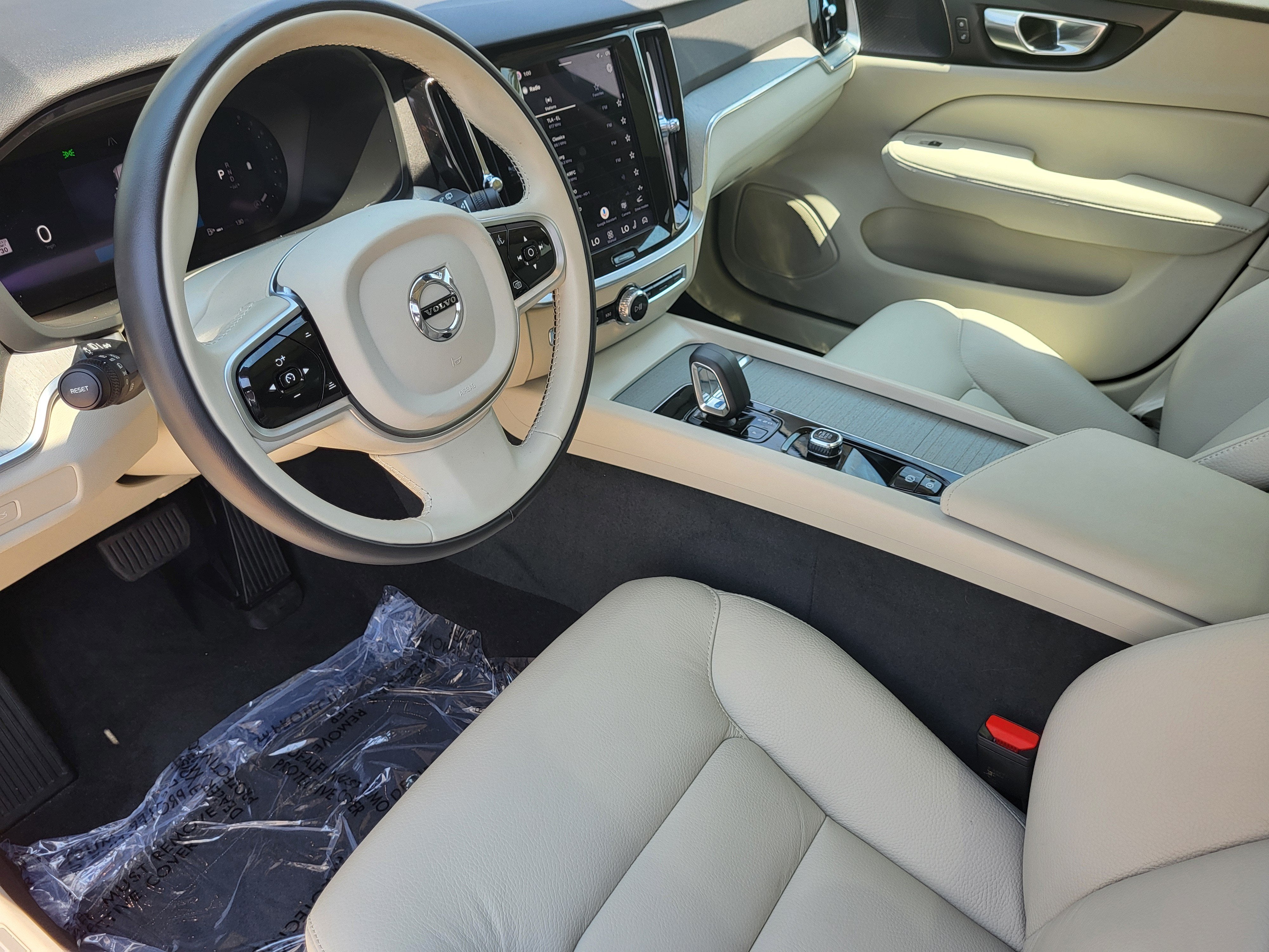 2026 Volvo V60 Cross Country B5 Plus