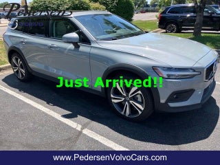 2026 Volvo V60 Cross Country B5 Plus