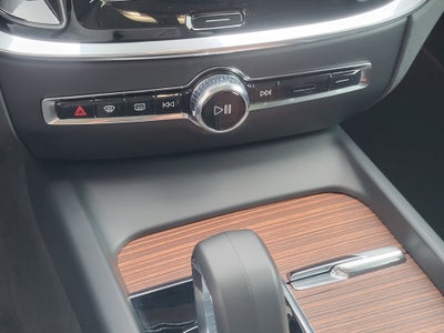 2024 Volvo V60 Cross Country B5 Plus
