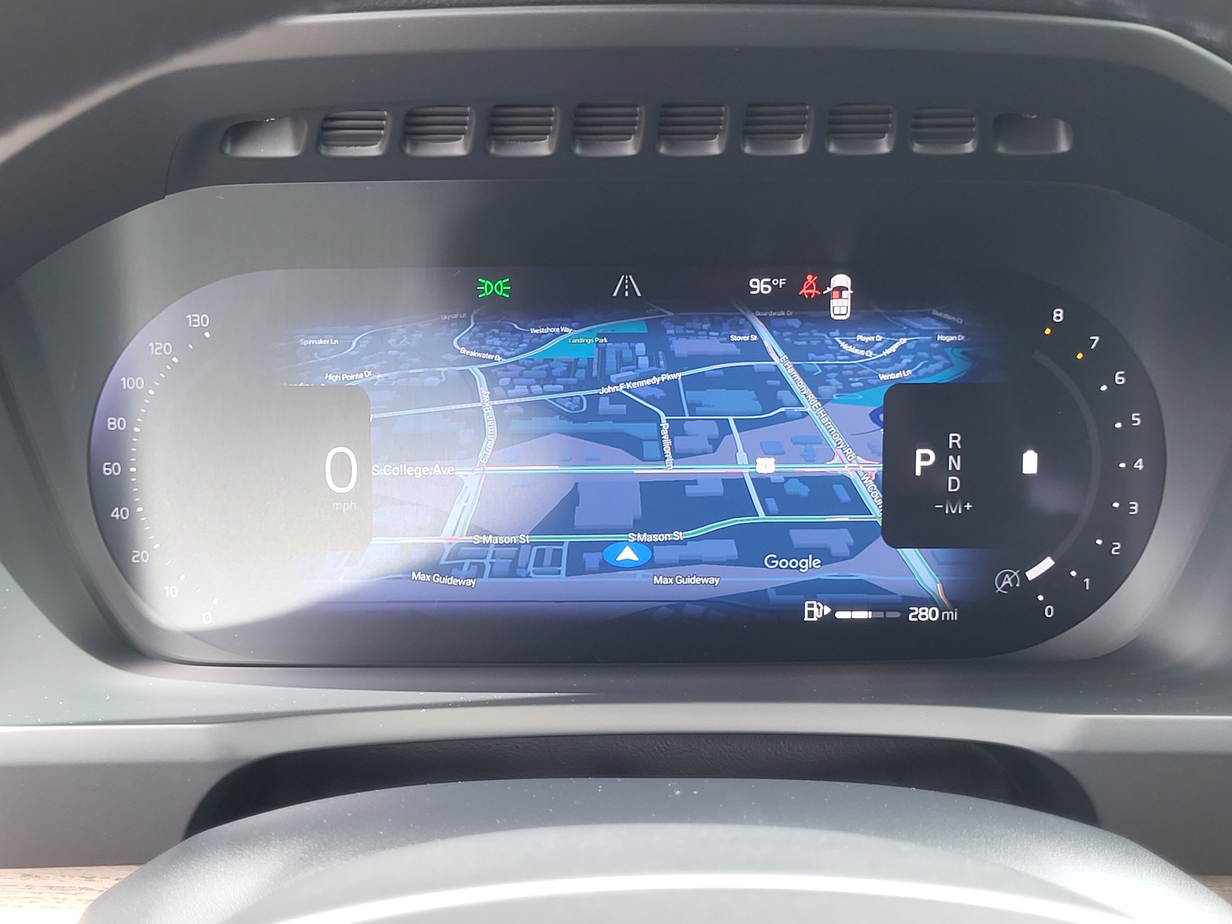 2026 Volvo XC90 B5 Plus