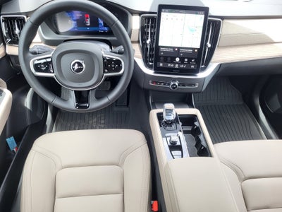 2026 Volvo XC90 B5 Plus